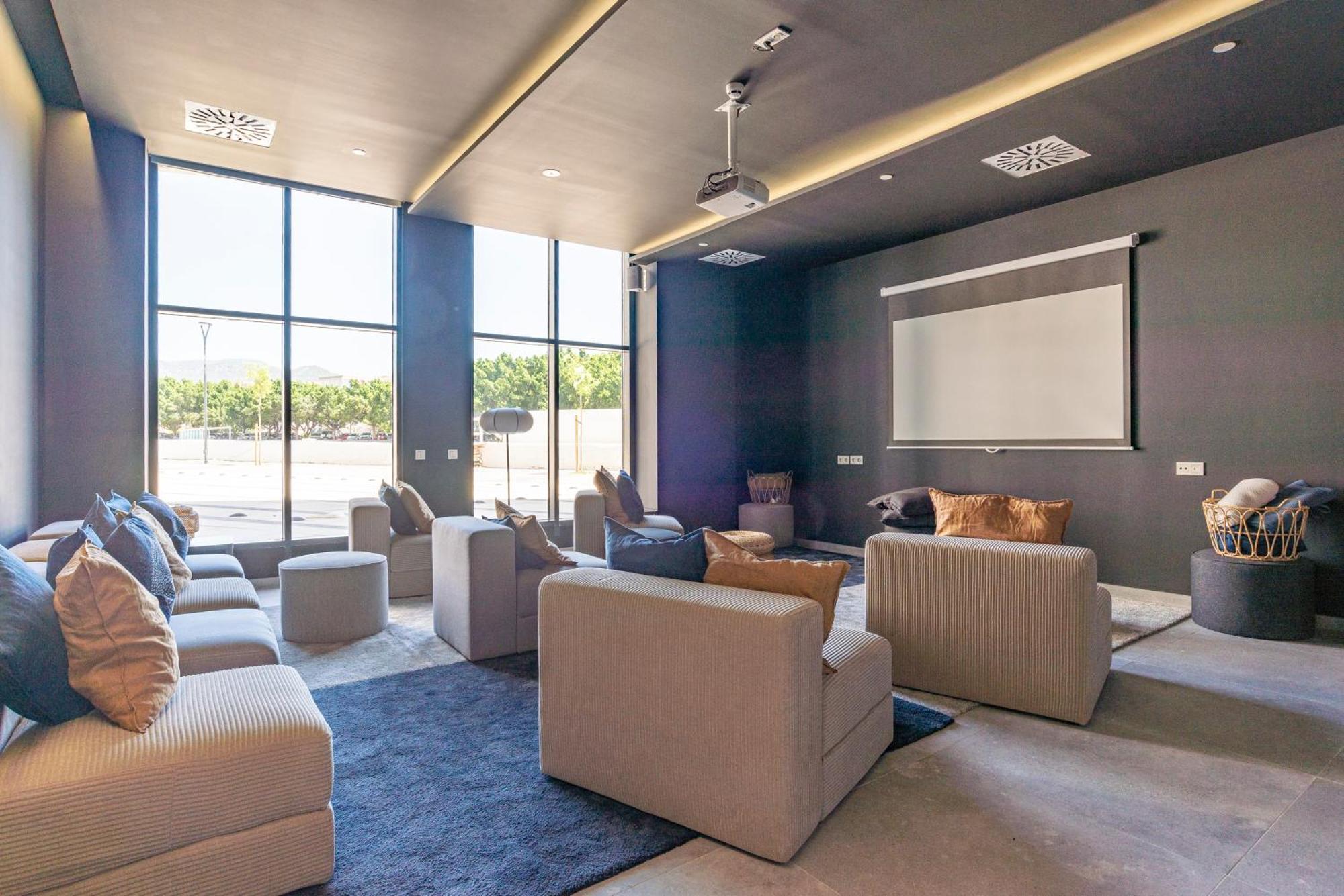 Apartament Skyline Iii Pool & Coworking By Ele Màlaga